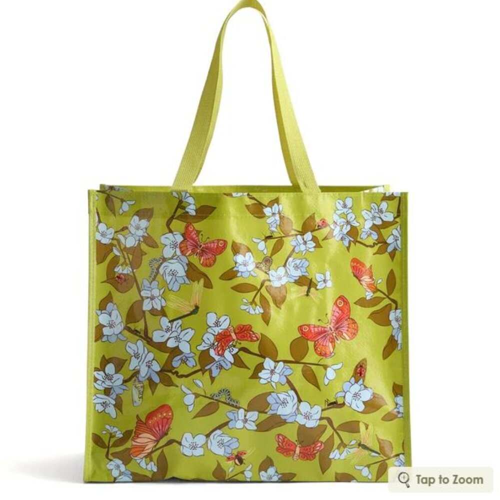 Set of 2 PCS Vera Bradley market tote in Summer Buzz 17 X 15 X 9"